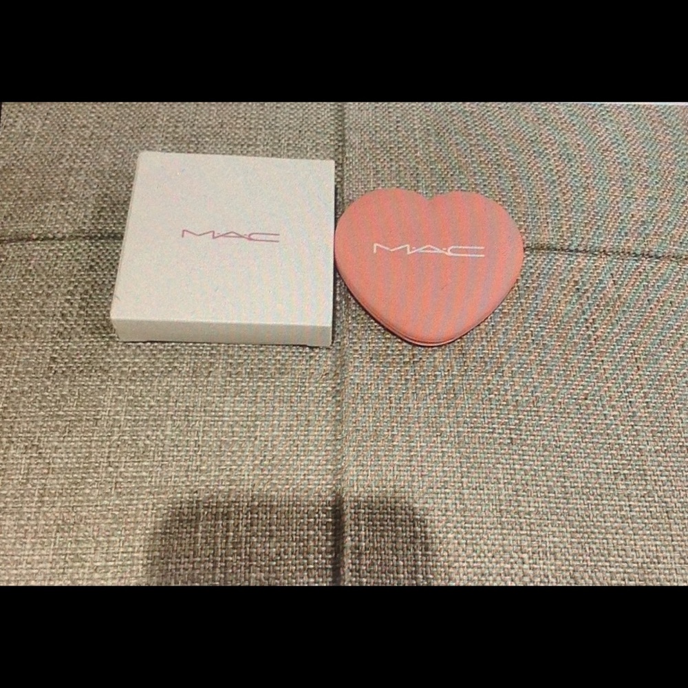 Double Mirror Makeup Compact Pink Heart NWB